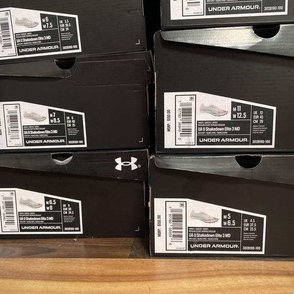 UA Shakedown Elite 3 Mid Distance
Unisex Track Spikes - Picture 13 of 15